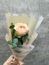 Букет цветов из:  Розы в Песь
