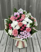 Букет цветов из:  Альстромерии, Гвоздики, Розы и Хризантемы в Песь