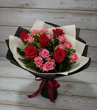 Букет цветов из:  Розы в Песь