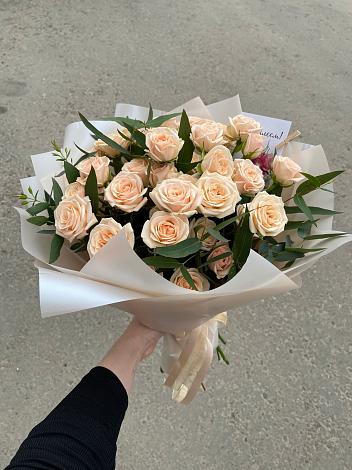 Букет Кремовые розы Латте в Песь