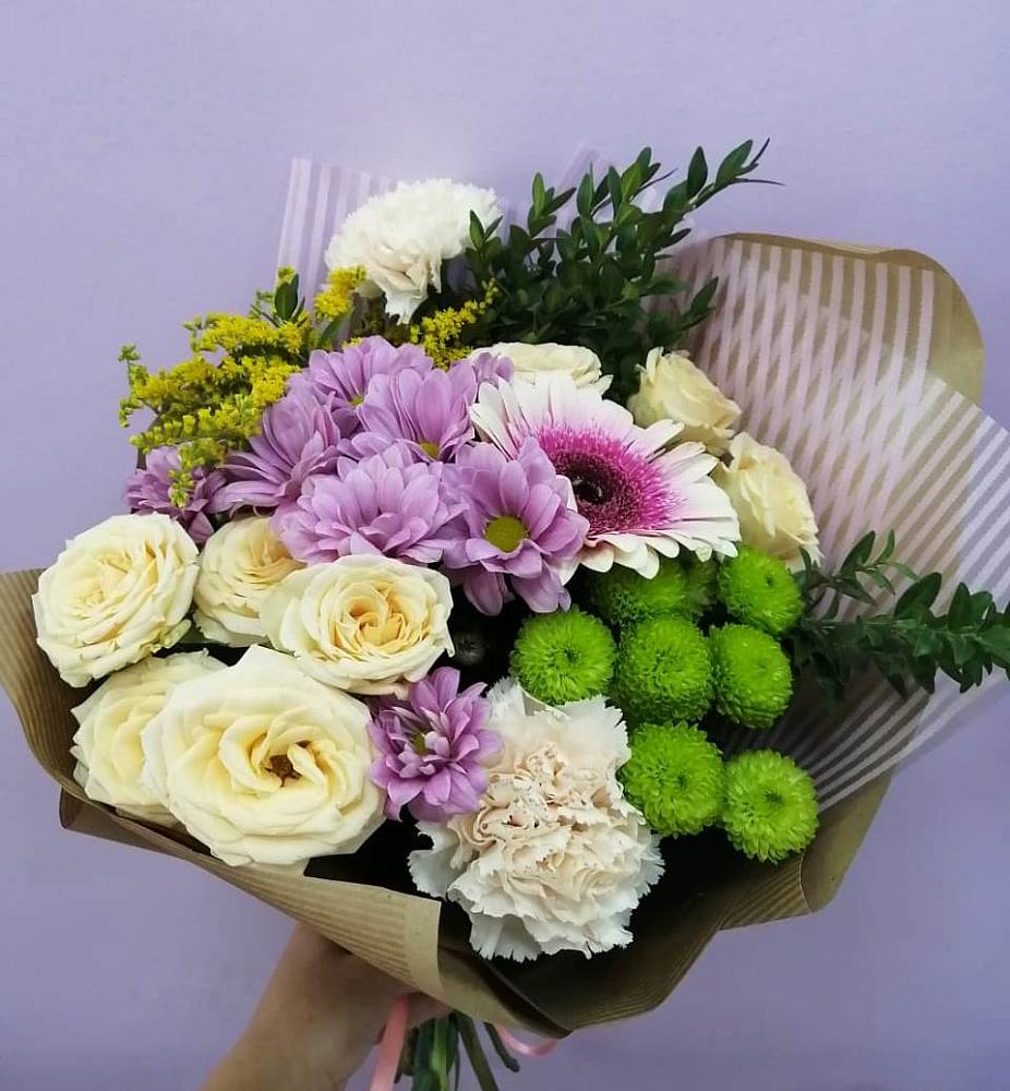 Букет цветов из: Хризантемы, Розы, Гвоздики и Герберы в Песь