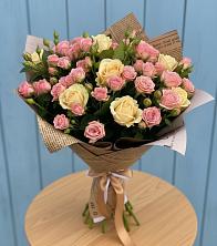 Букет цветов из:  Розы в Песь