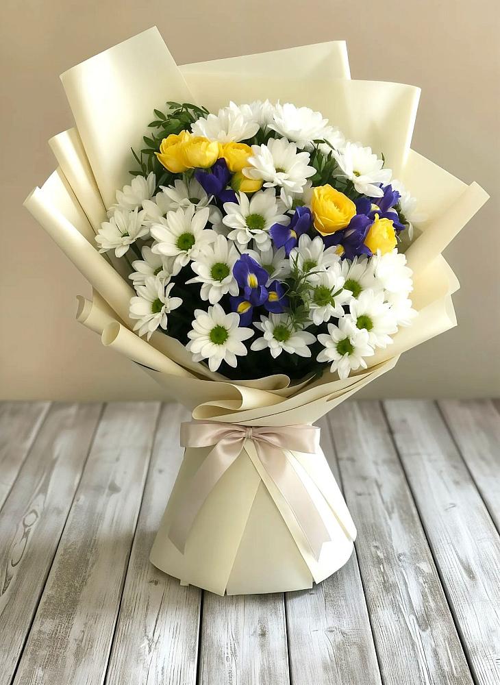 Букет цветов из: Ирисы, Хризантемы и Розы в Песь
