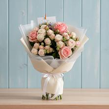 Букет цветов из:  Розы в Песь